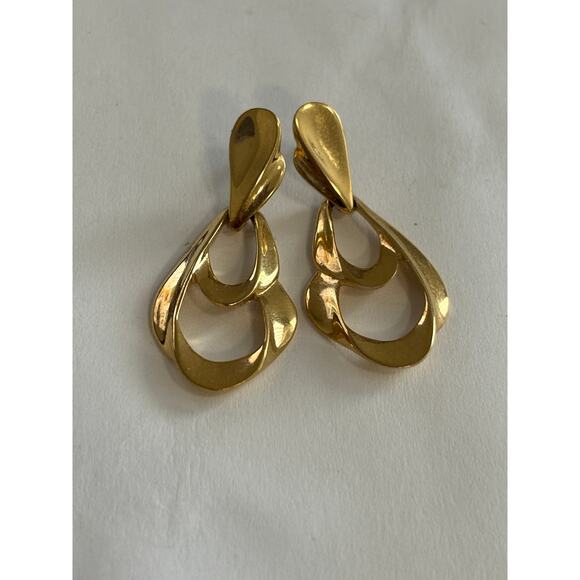 Trifari Jewelry - Vintage Trifari Gold Tone Earrings Doorknocker Style